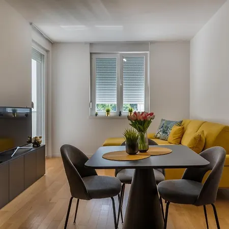 Sole Apartment *